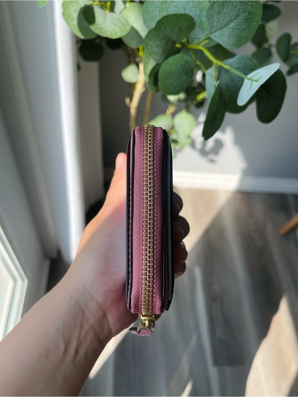 Coach Essential Chain Card Case Peony - Picture 8 of 11